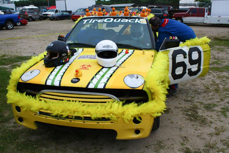 Illustration for article titled The 24 Hours Of LeMons New England 2009 Über Gallery, Part 4